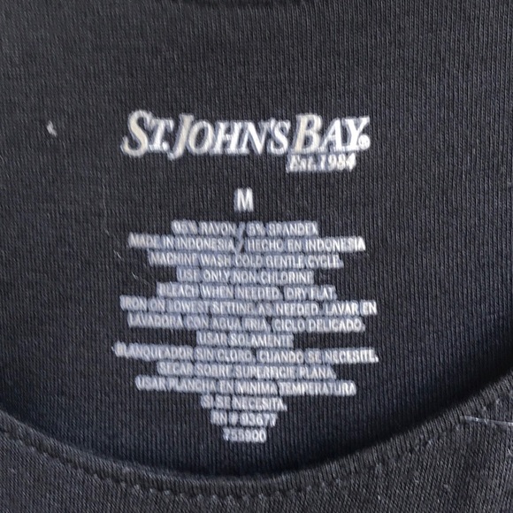 Here’s another cute softie for comfort! Size M - Picture 6 of 7